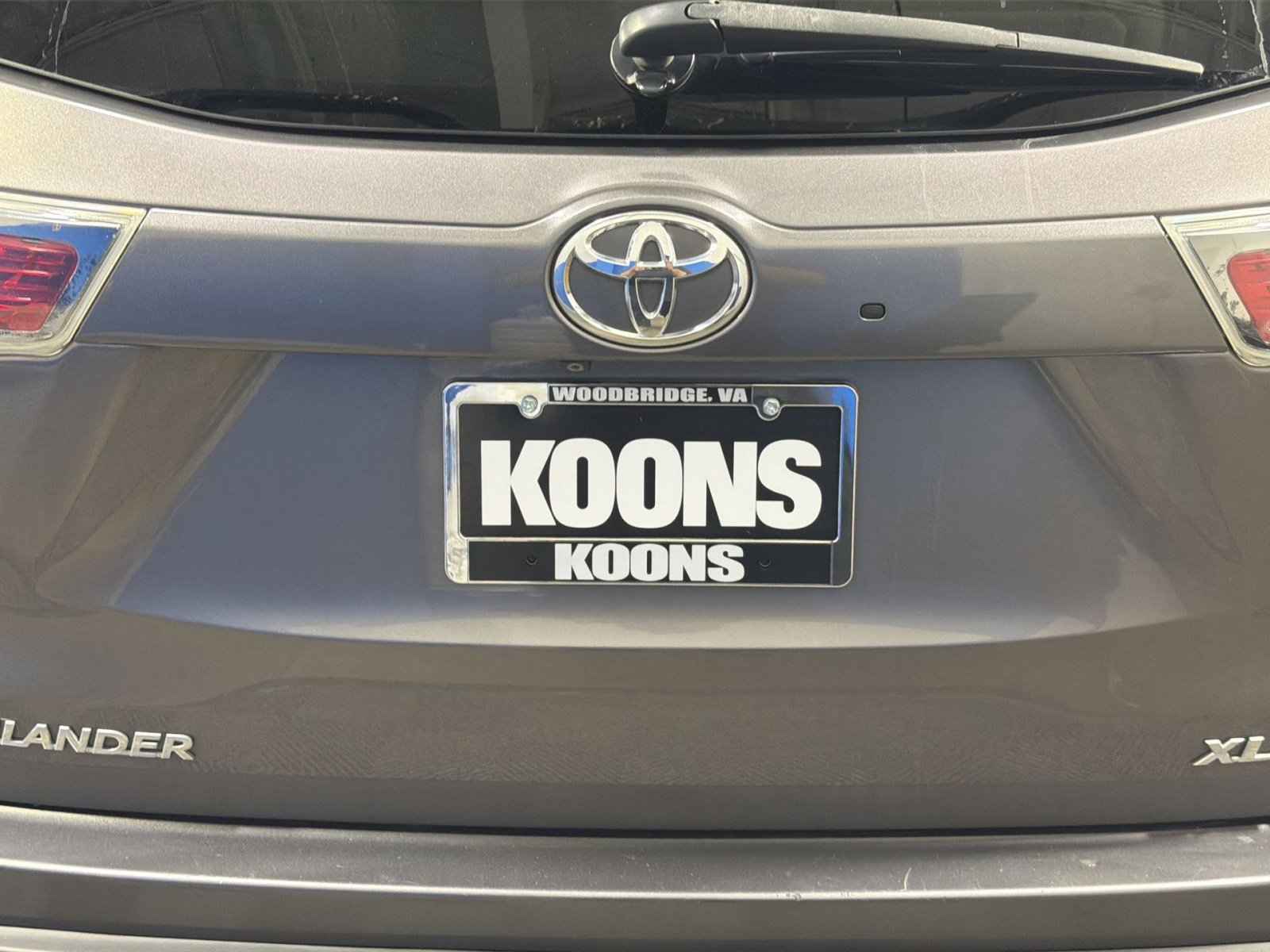 Used 2016 Toyota Highlander XLE image 19