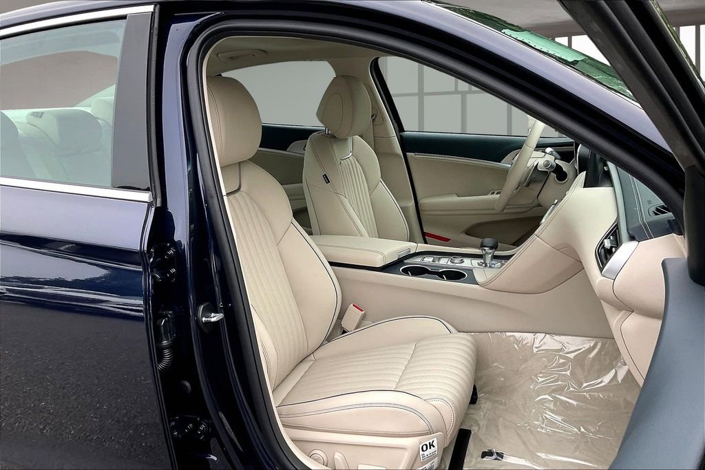 New 2026 Genesis G70 2.5T Prestige image 10