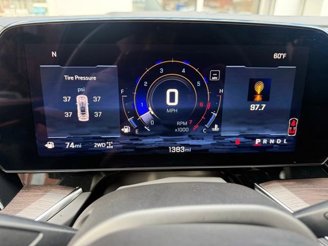 Used 2025 Chevrolet Suburban Z71 w/ Comfort Package image 29