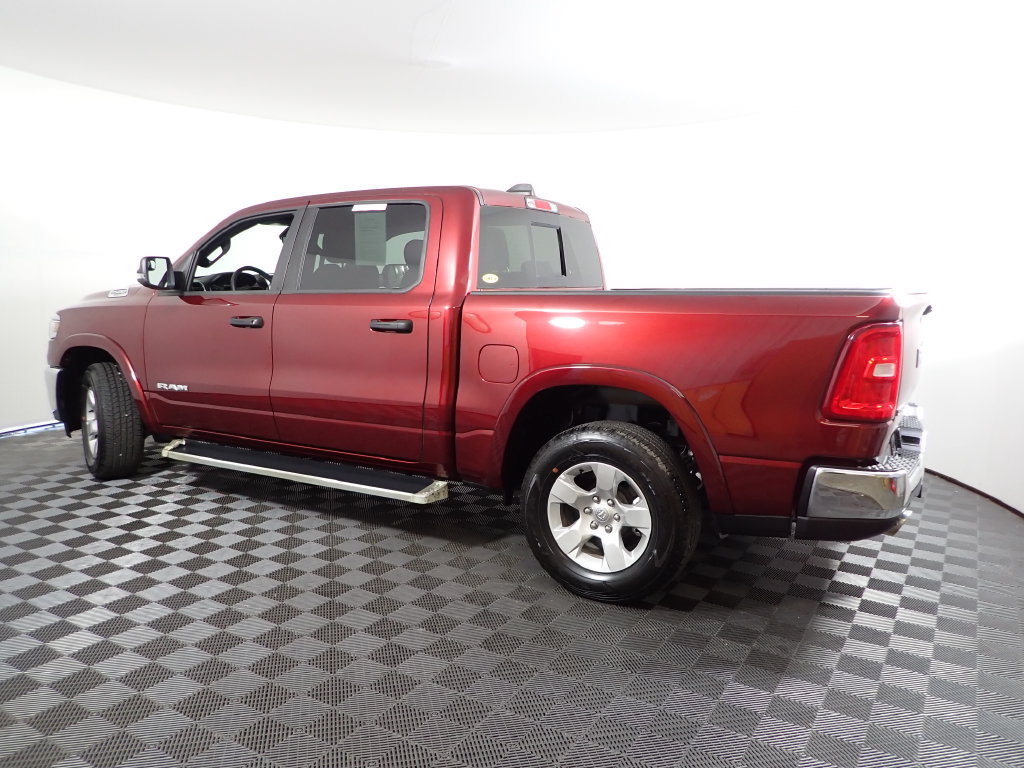 Used 2025 RAM 1500 Big Horn AWD/4WD image 12