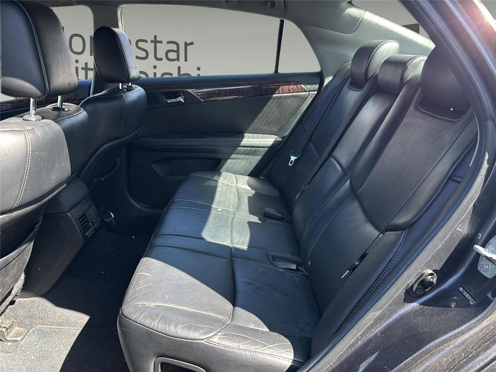 Used 2011 Toyota Avalon FWD image 18