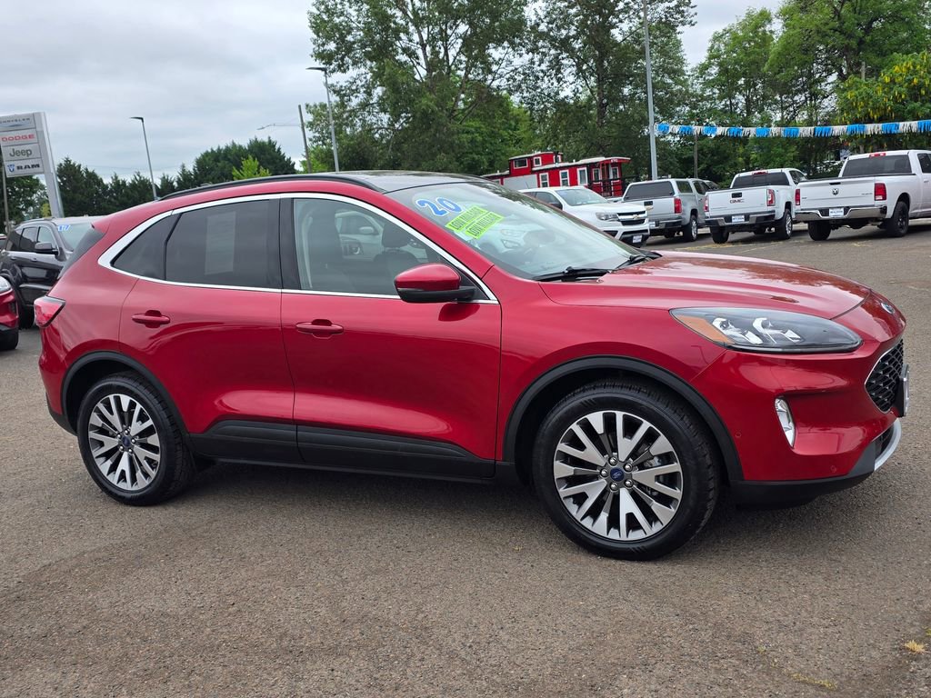 Used 2020 Ford Escape Titanium AWD/4WD image 3