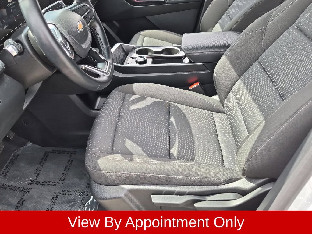 Used 2026 Chevrolet Equinox LT FWD image 24