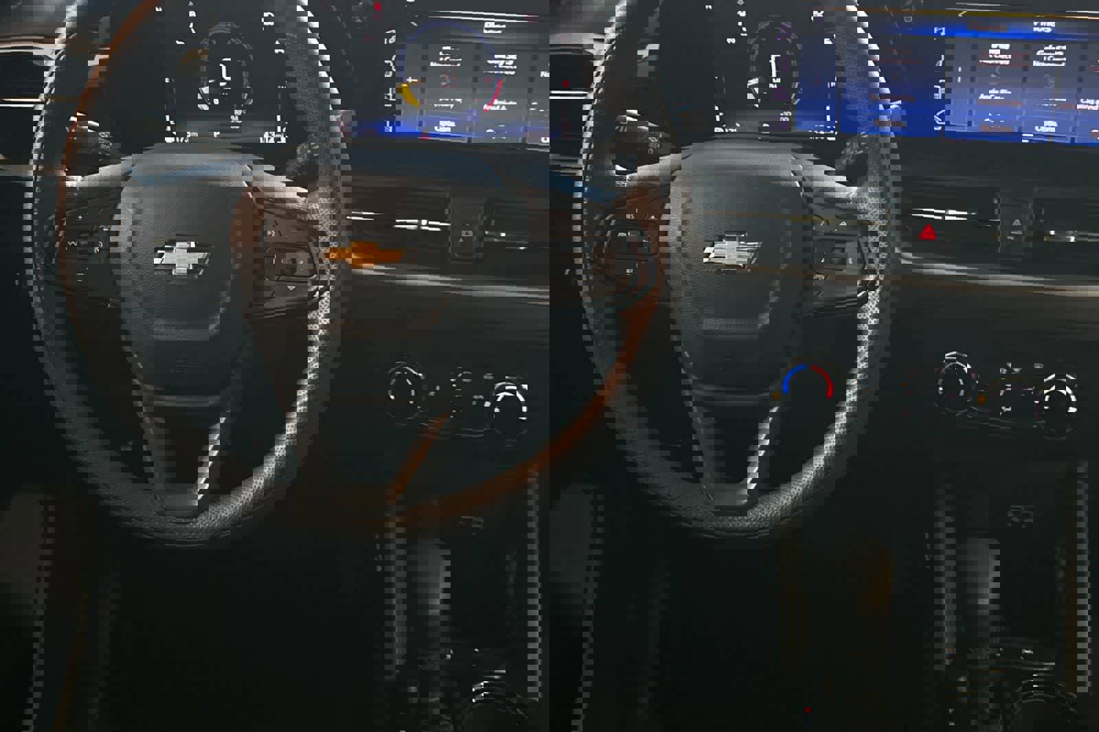 Used 2025 Chevrolet TrailBlazer LS image 16