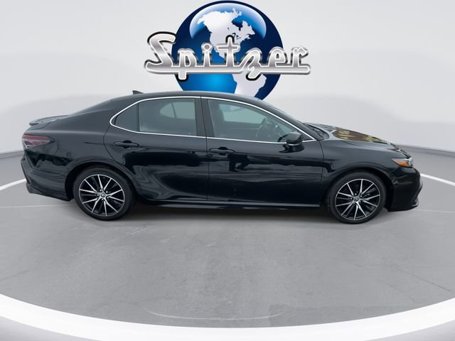 Used 2023 Toyota Camry SE image 10