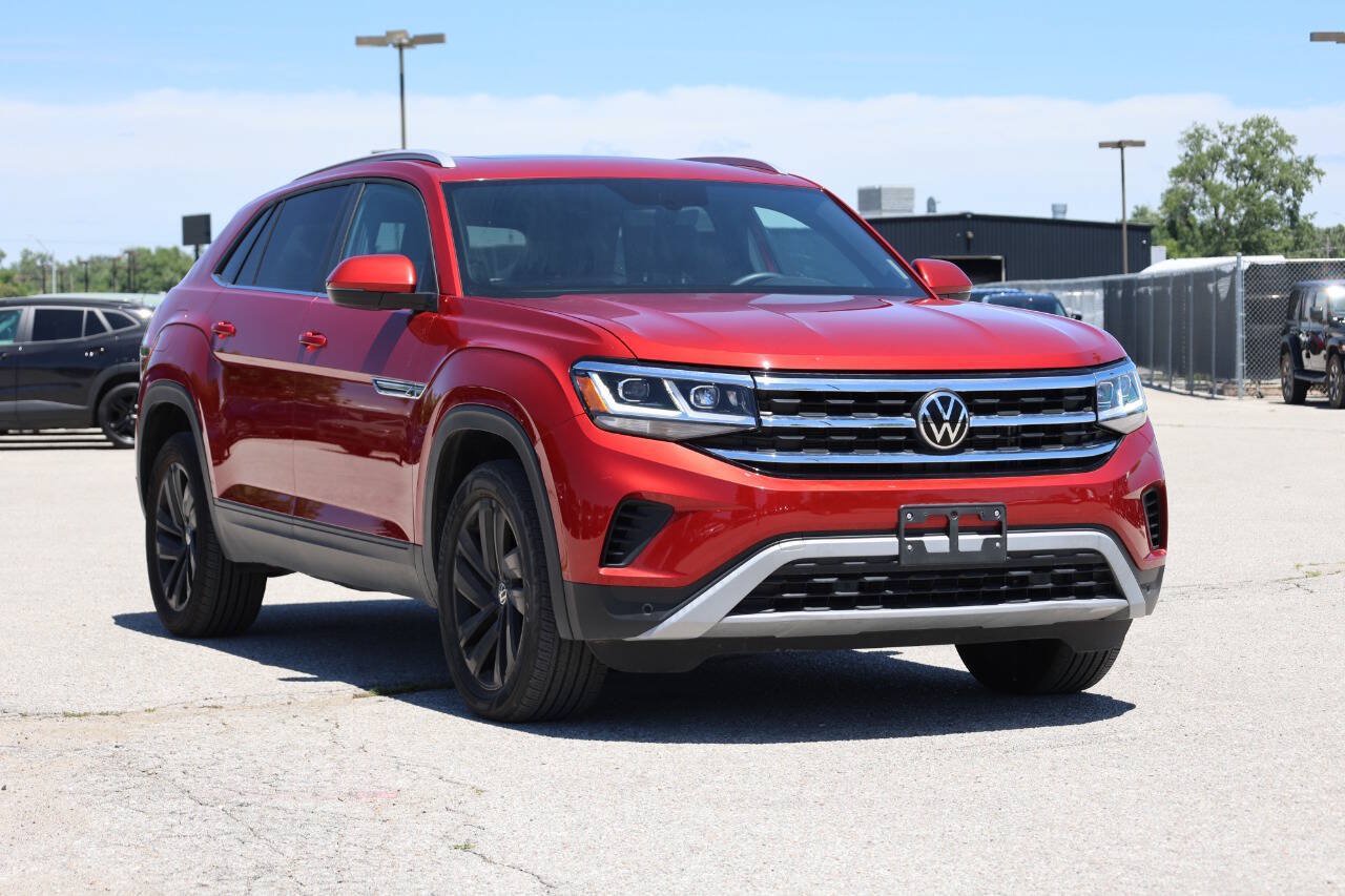 Used 2022 Volkswagen Atlas Cross Sport SE AWD/4WD image 4