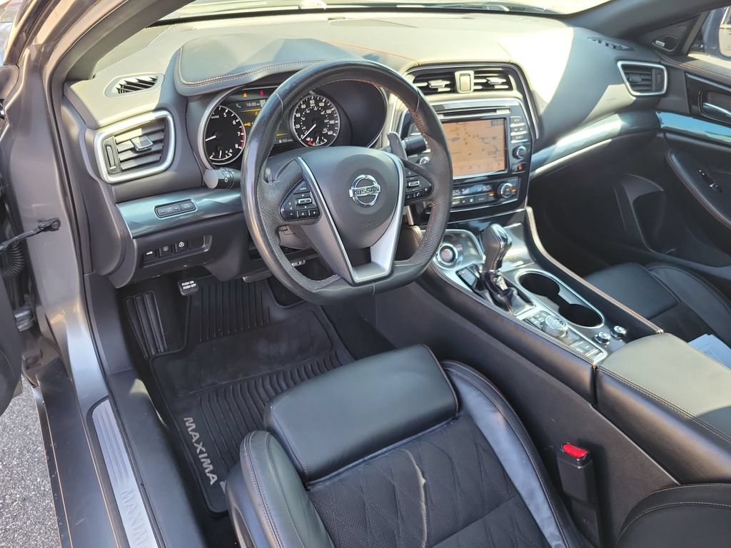 Used 2020 Nissan Maxima SR w/ Sport Mat Group FWD image 22