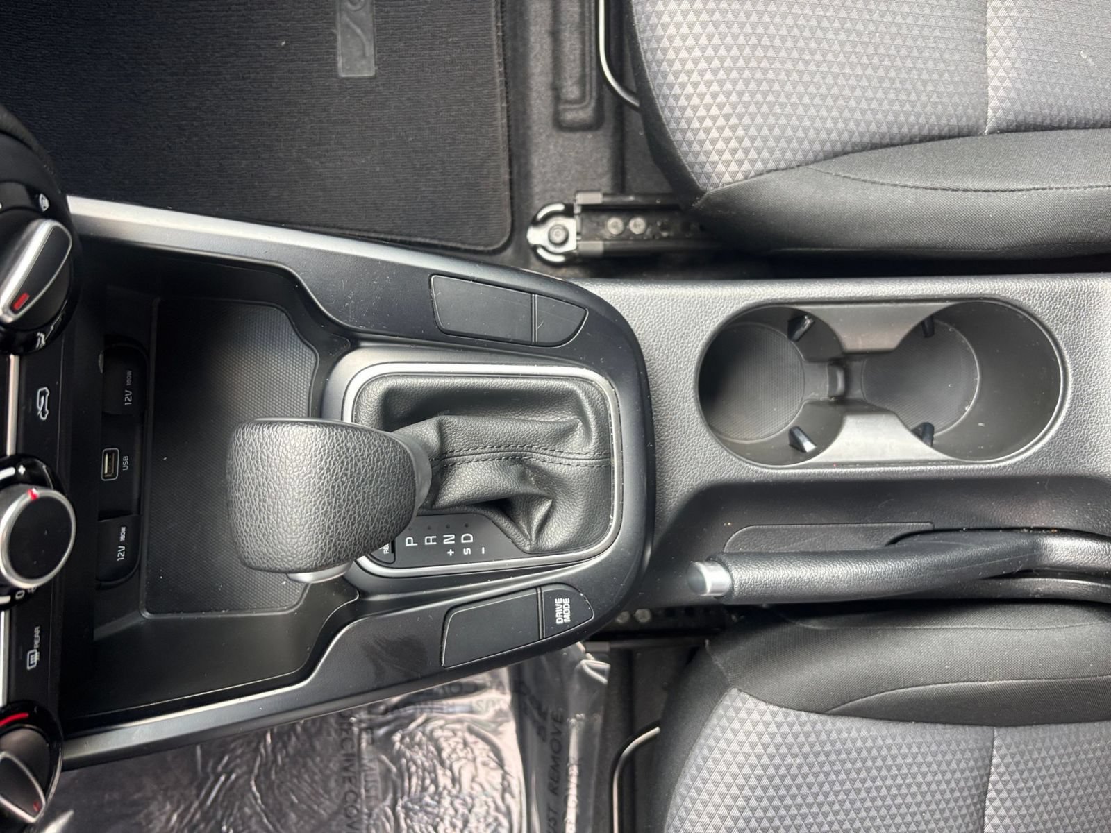 Used 2025 Kia Soul LX w/ LX Technology Package FWD image 38