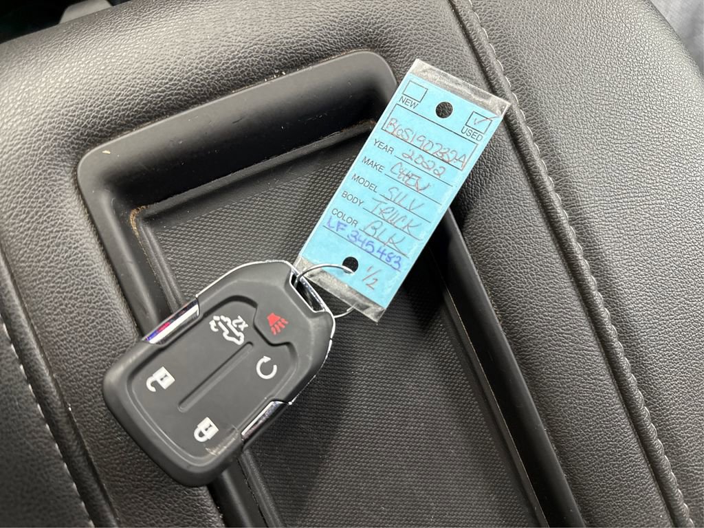 Used 2020 Chevrolet Silverado 2500 LTZ w/ LTZ Plus Package image 44