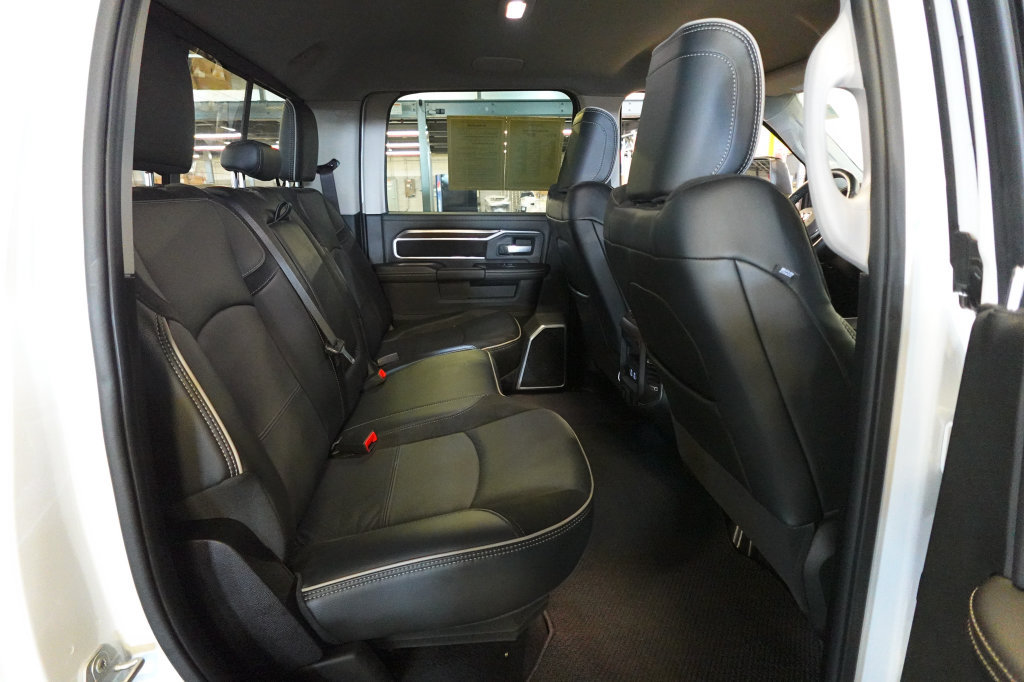 Used 2024 RAM 2500 Laramie AWD/4WD image 30