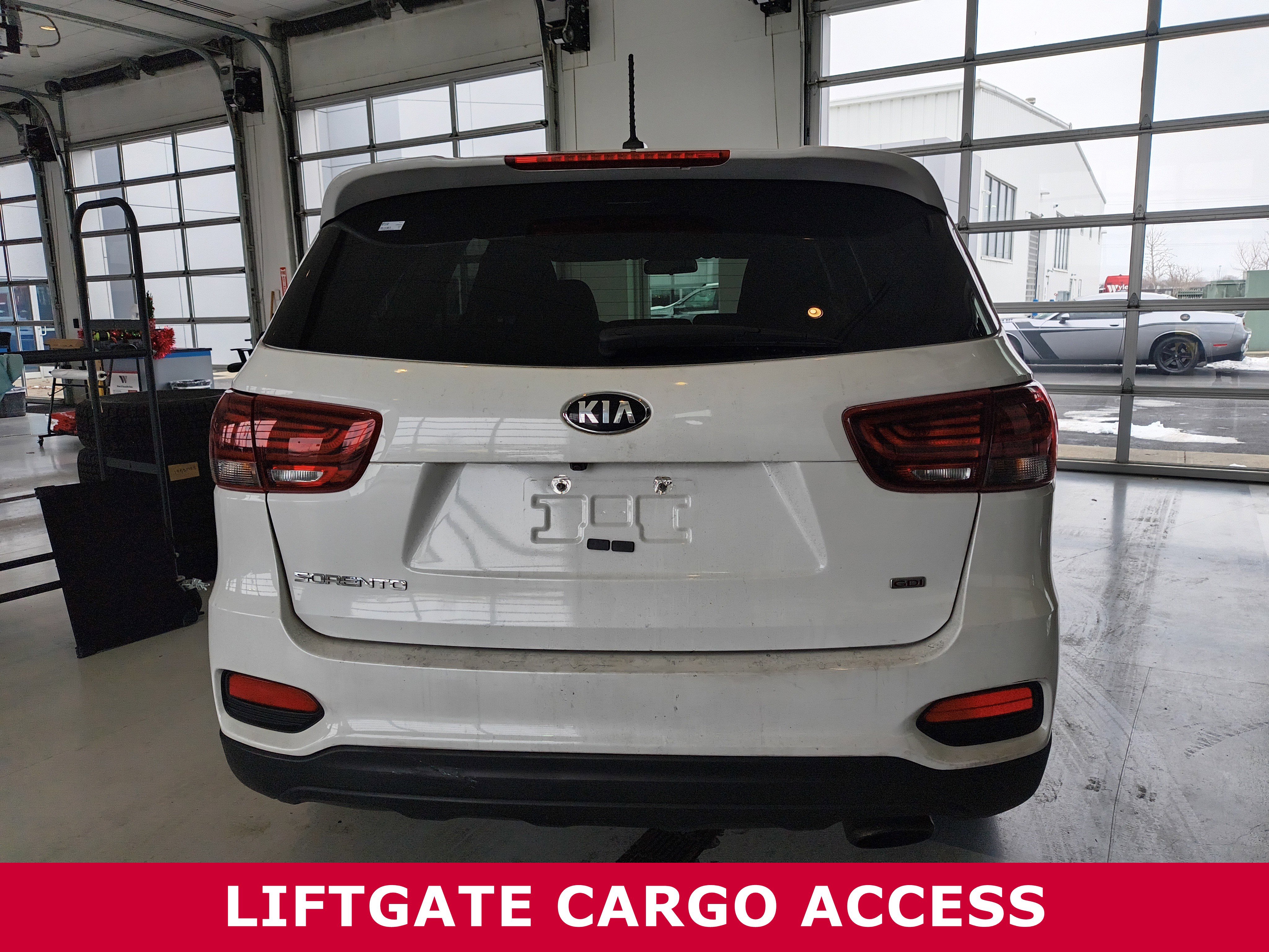 Used 2020 Kia Sorento LX image 5