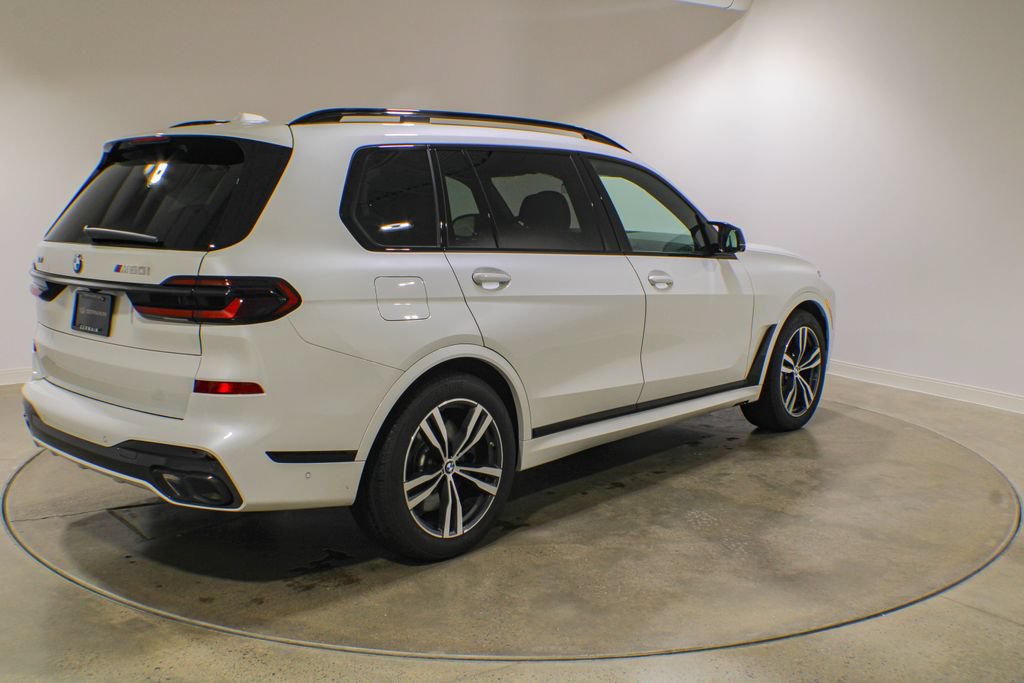 Used 2026 BMW X7 M60i AWD/4WD image 7
