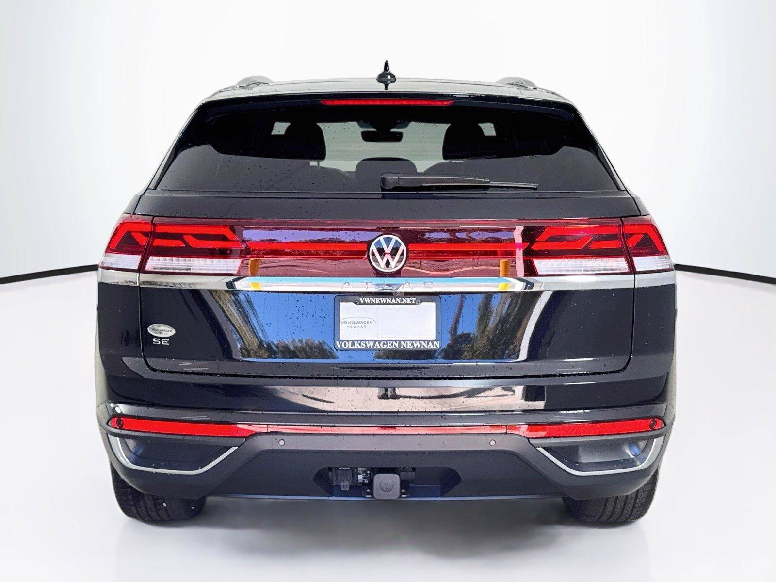 New 2026 Volkswagen Atlas Cross Sport SE FWD image 5