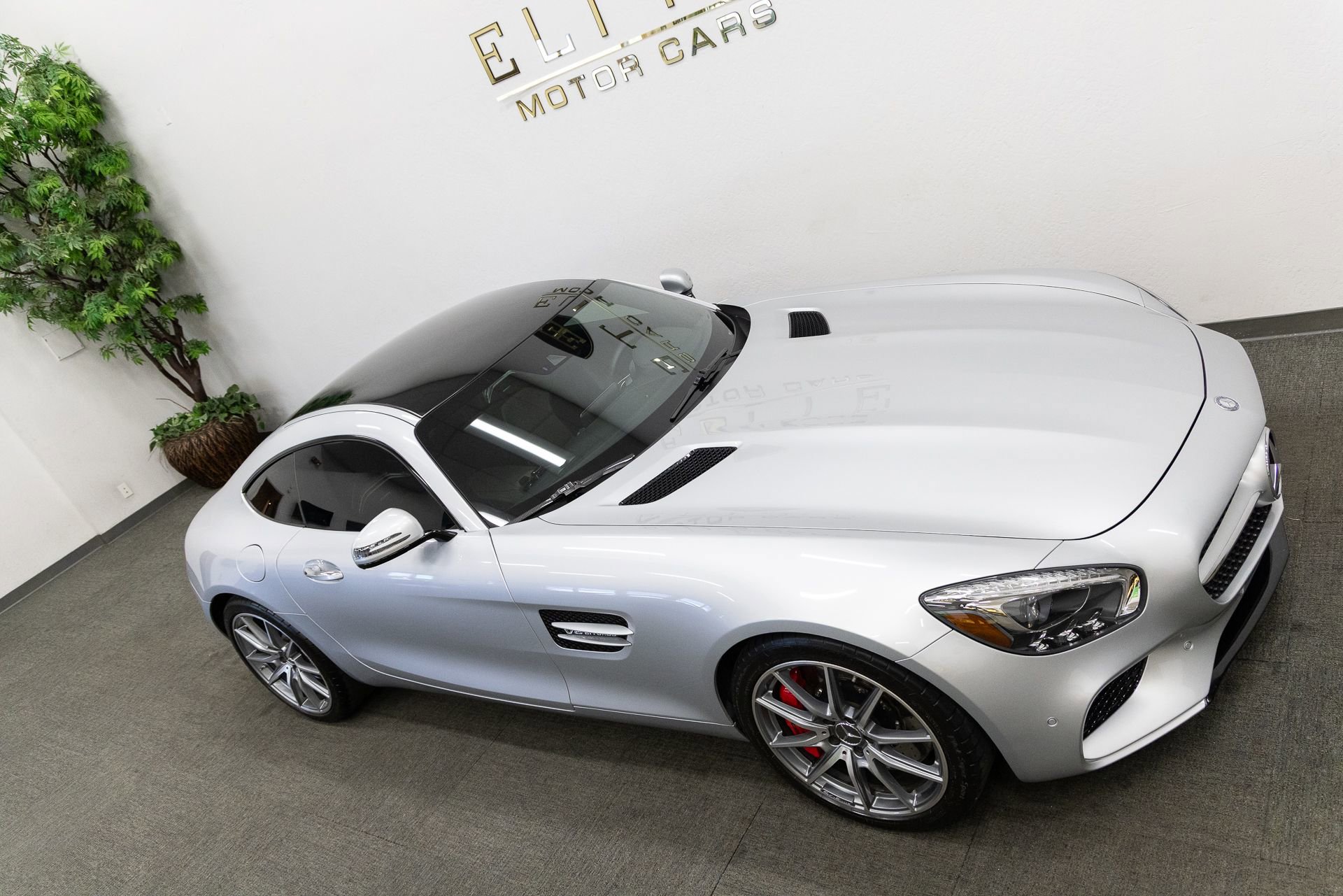 Used 2016 Mercedes-Benz AMG GT S w/ Exclusive Interior Package image 22