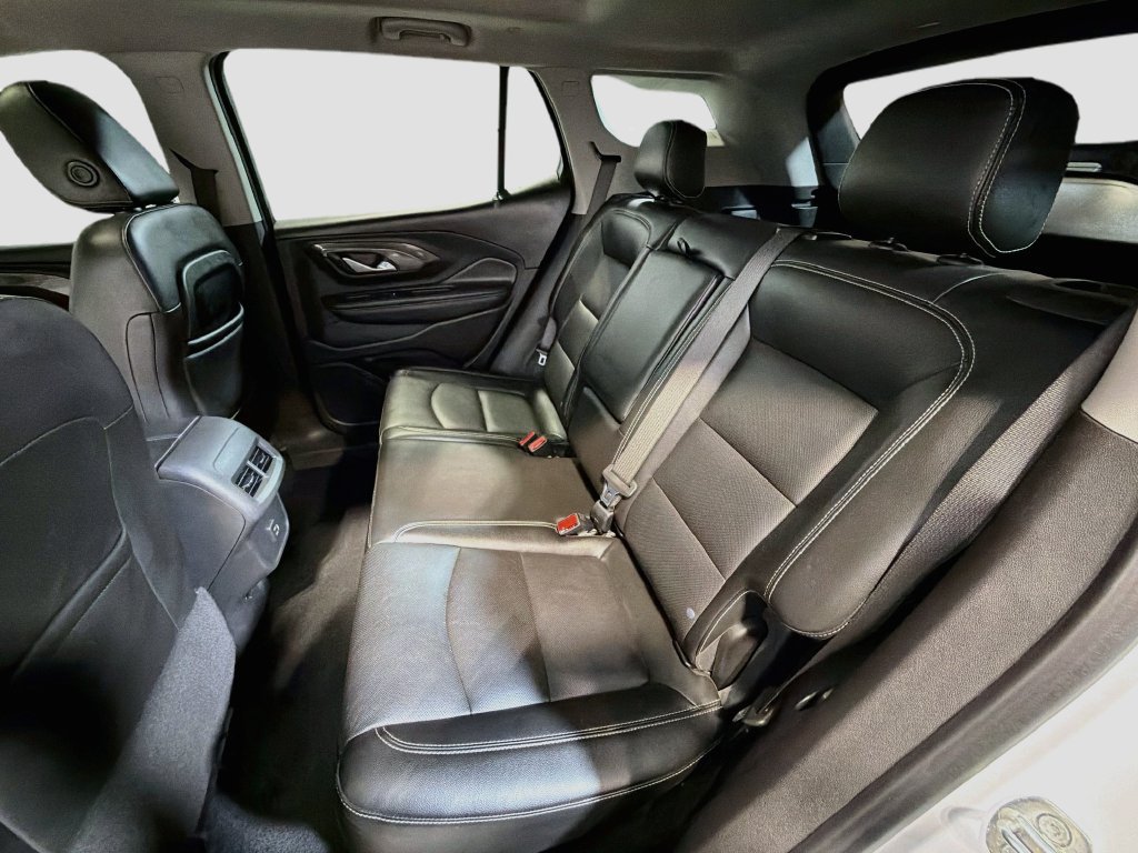 Used 2022 GMC Terrain SLT AWD/4WD image 25