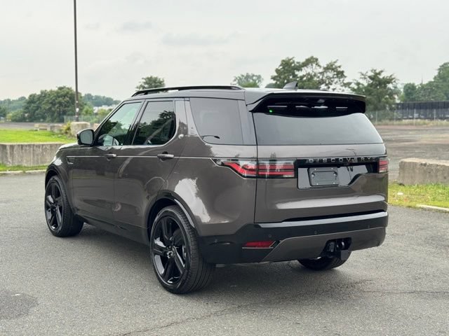 Used 2025 Land Rover Discovery Dynamic SE AWD/4WD image 3