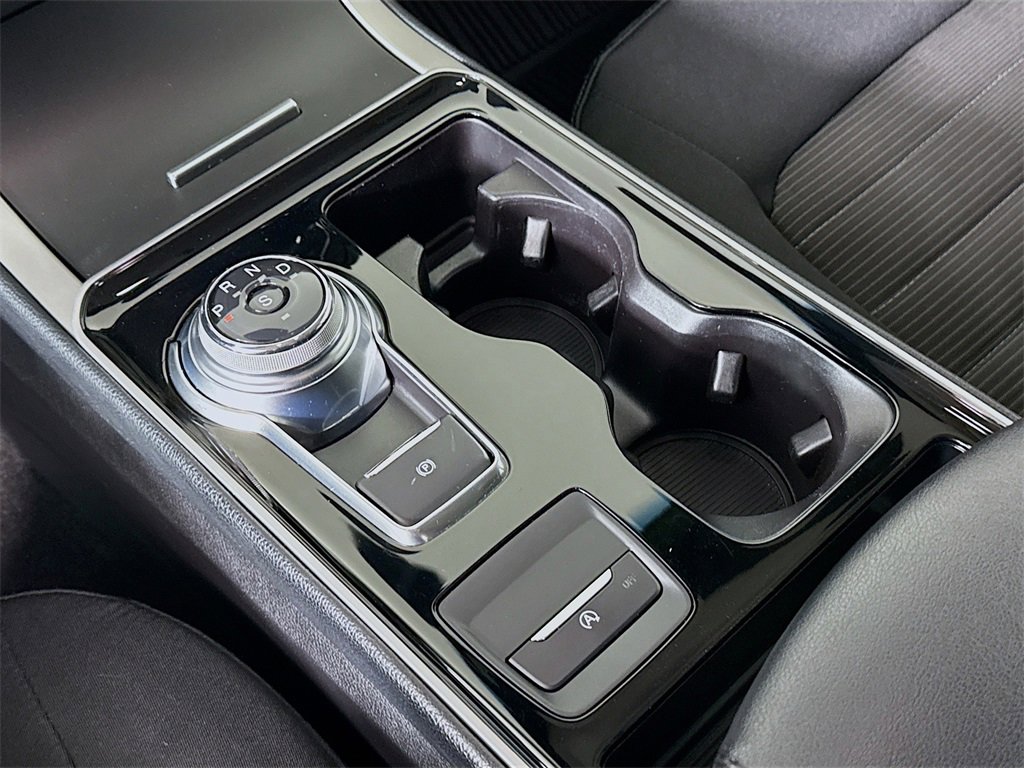 Used 2019 Ford Edge SEL image 10