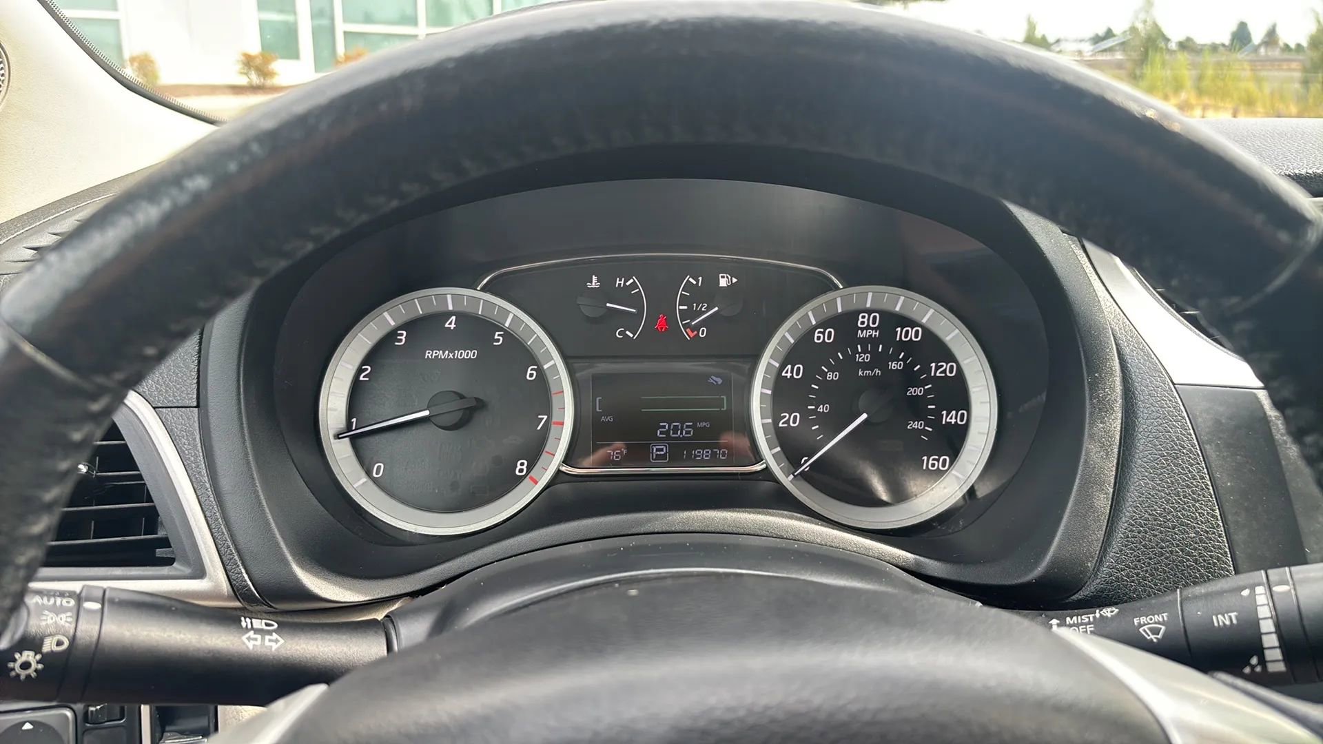 Used 2015 Nissan Sentra SV image 31