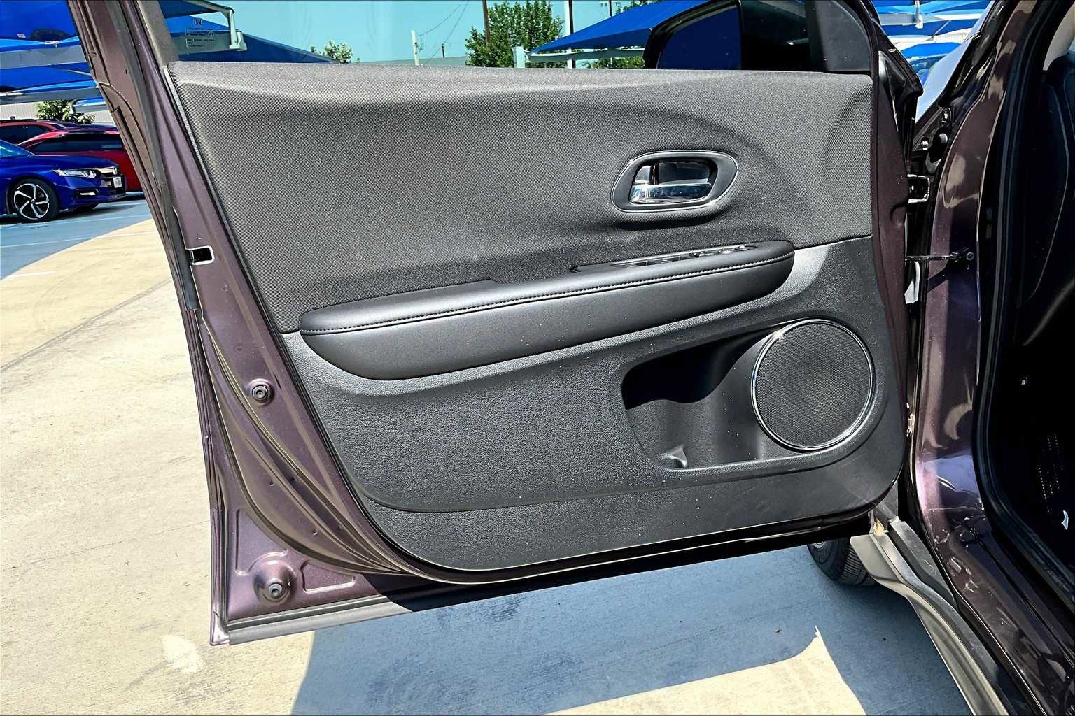 Used 2022 Honda HR-V EX image 22