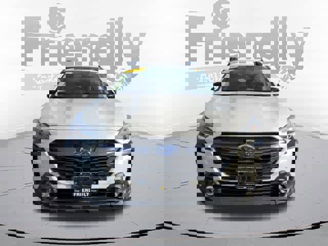 Used 2023 Subaru Outback Premium image 8