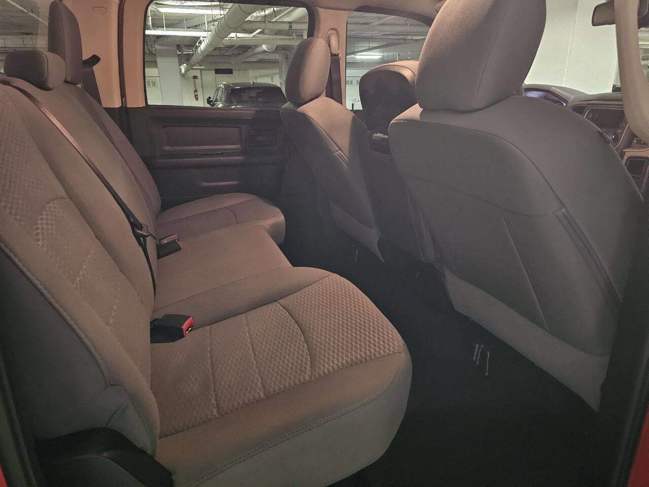 Used 2018 RAM 2500 Tradesman w/ Chrome Appearance Group image 20