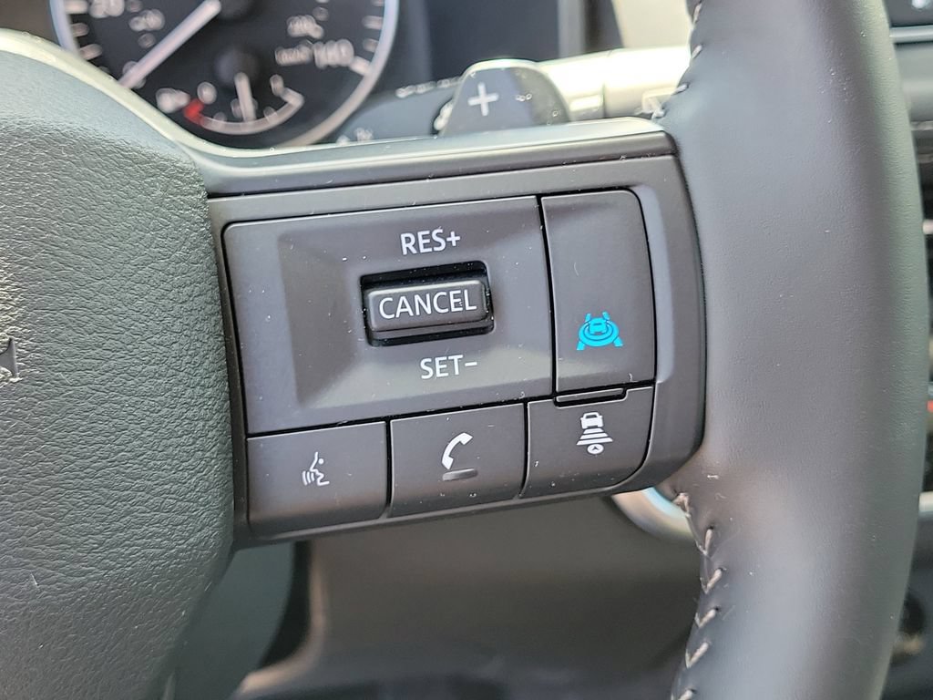 Used 2026 Nissan Rogue SV w/ SV Premium Package FWD image 28