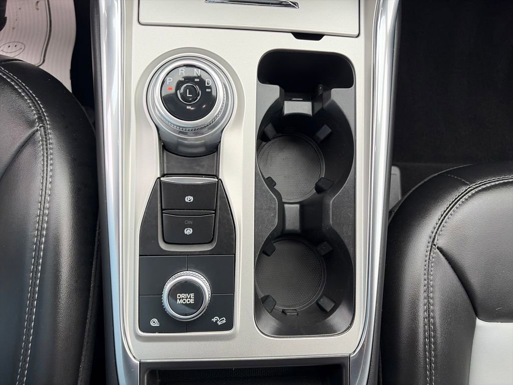 Used 2023 Ford Explorer XLT w/ Equipment Group 202A image 24