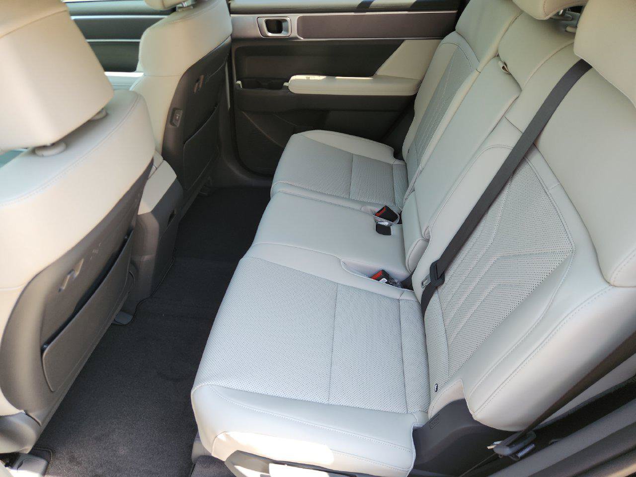 New 2027 Hyundai Santa Fe SEL FWD image 29