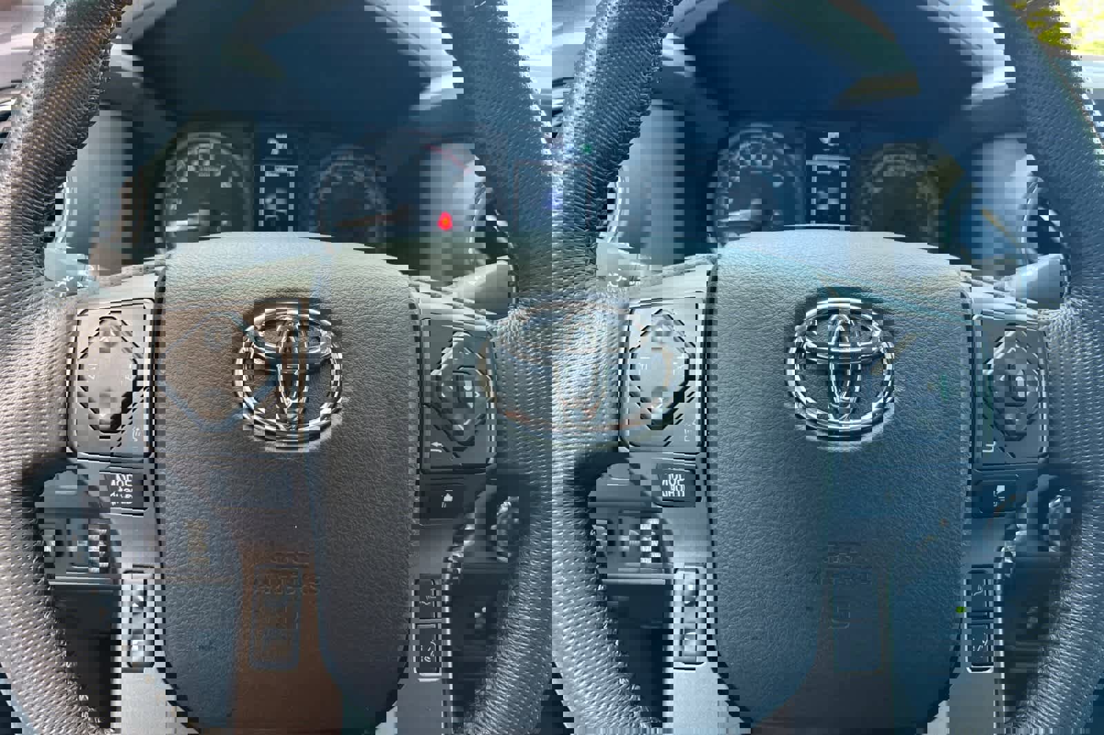 Used 2021 Toyota Tacoma TRD Off-Road w/ Technology Package image 25