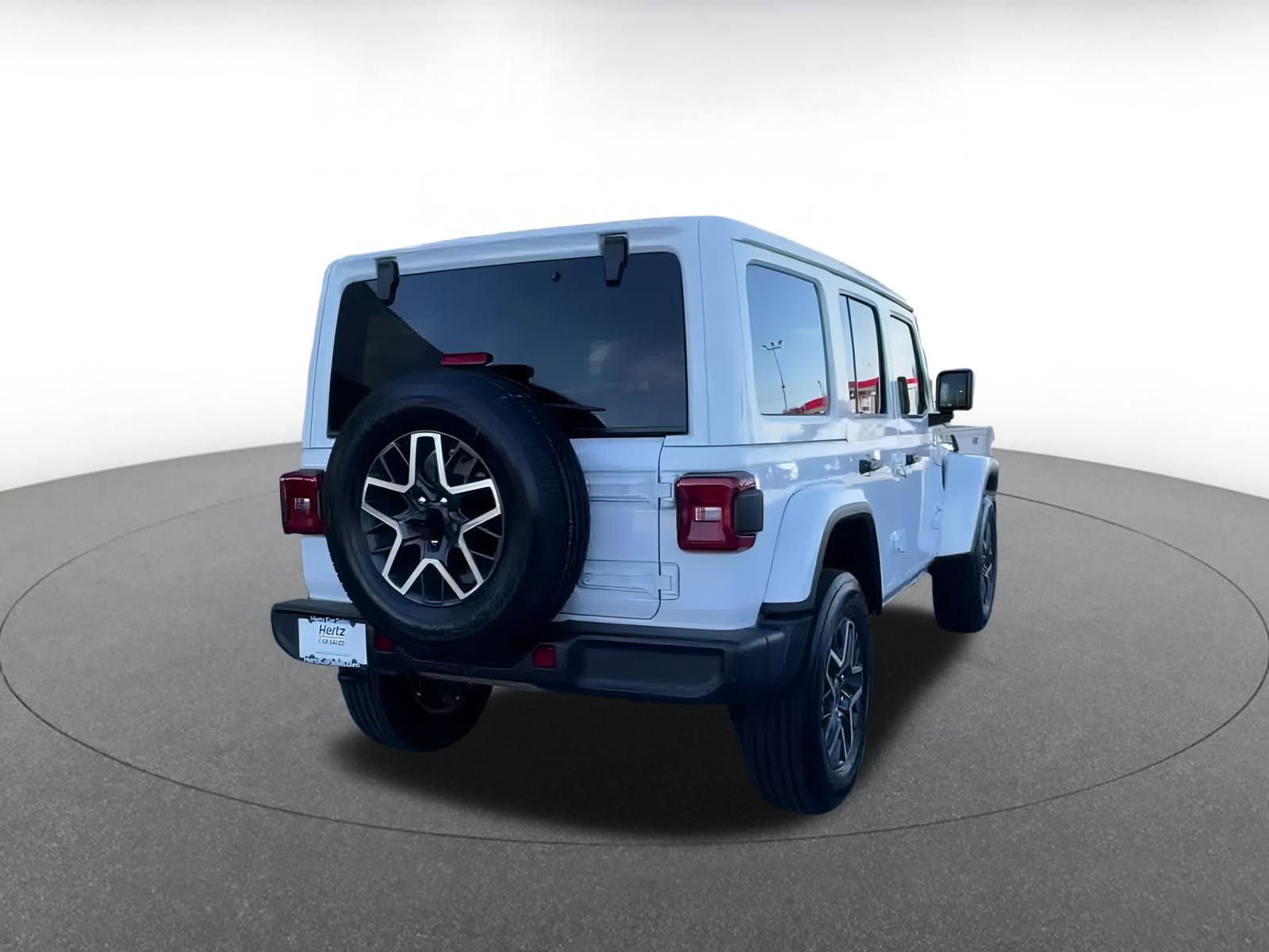 Used 2025 Jeep Wrangler Sahara image 11