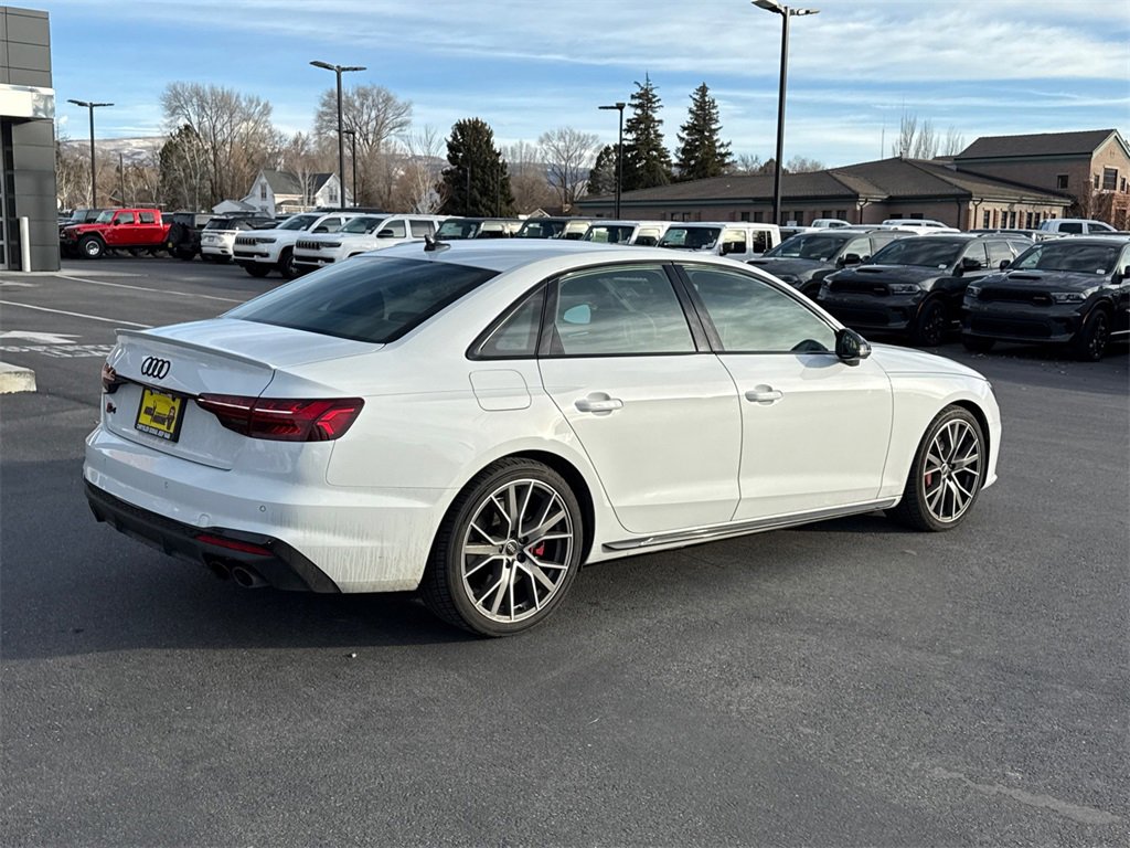 Used 2023 Audi S4 Premium Plus image 2