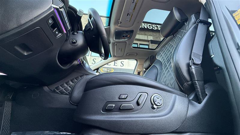 Used 2024 Genesis GV80 3.5T Prestige w/ Prestige Package image 11