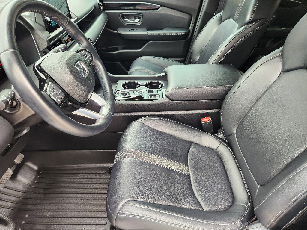 Used 2024 Honda Pilot Touring image 14