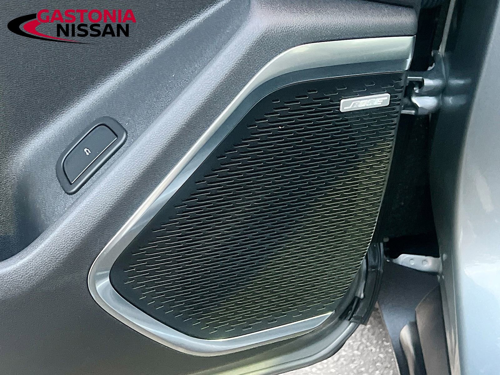 Used 2025 GMC Acadia Elevation image 25