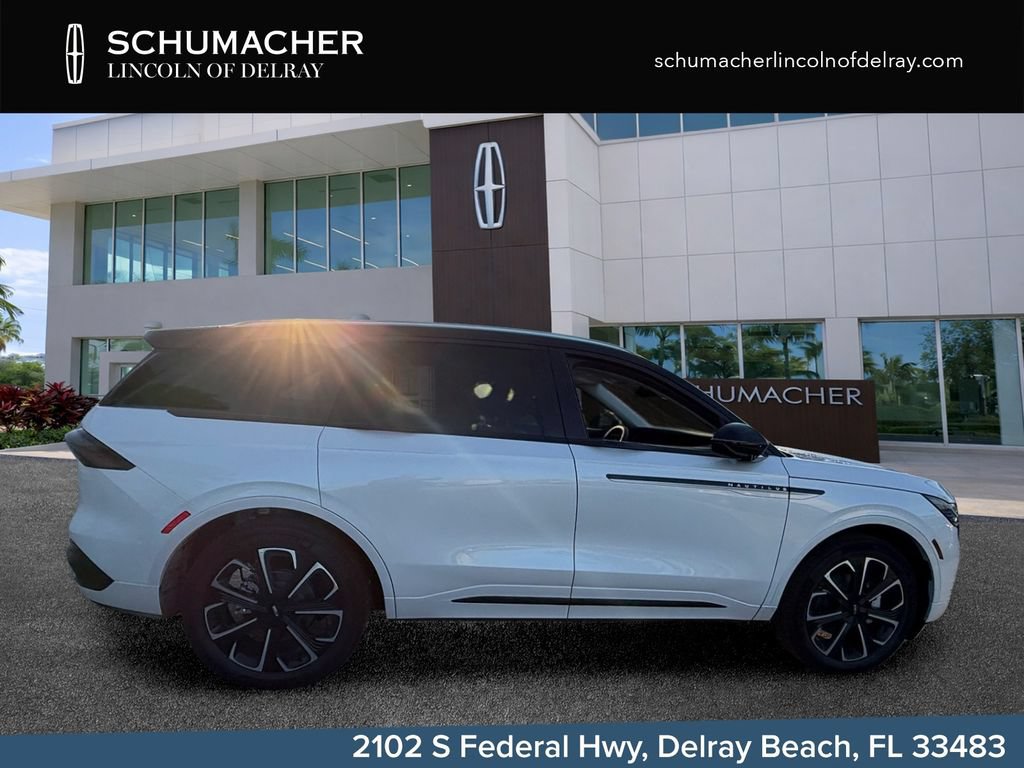 New 2026 Lincoln Nautilus Reserve AWD/4WD image 8
