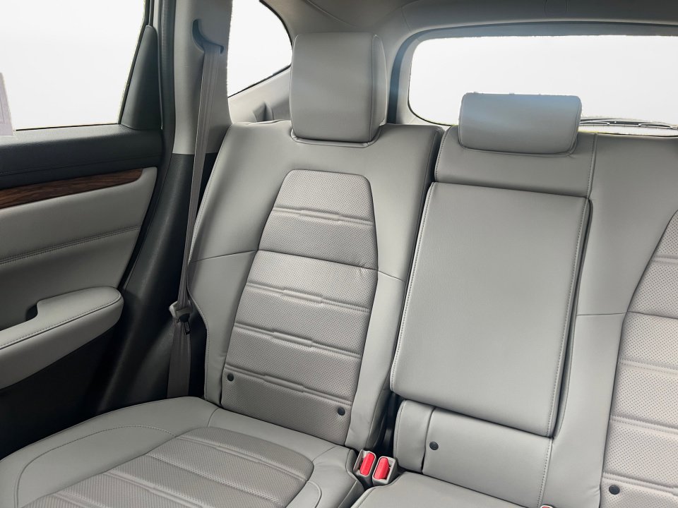 Used 2022 Honda CR-V Touring image 12