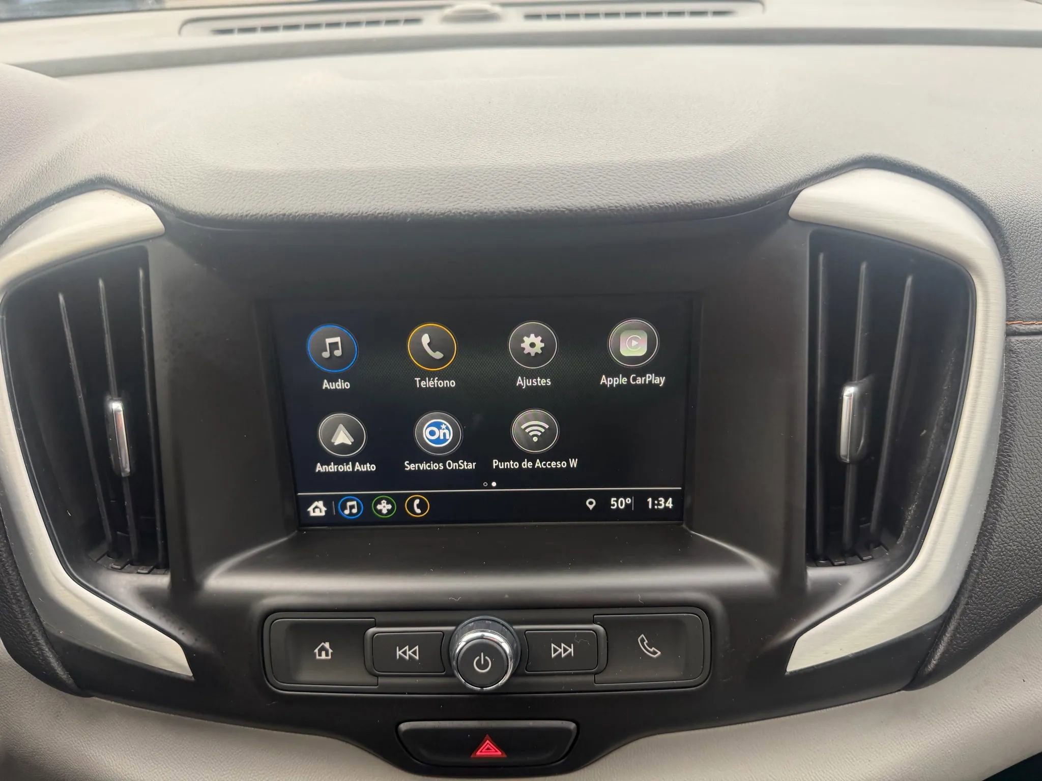 Used 2018 GMC Terrain SLE image 25