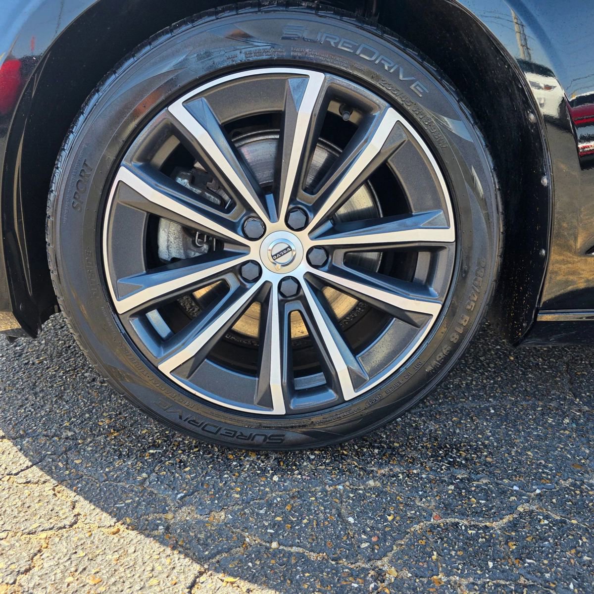 Used 2022 Volvo S60 B5 Inscription image 12