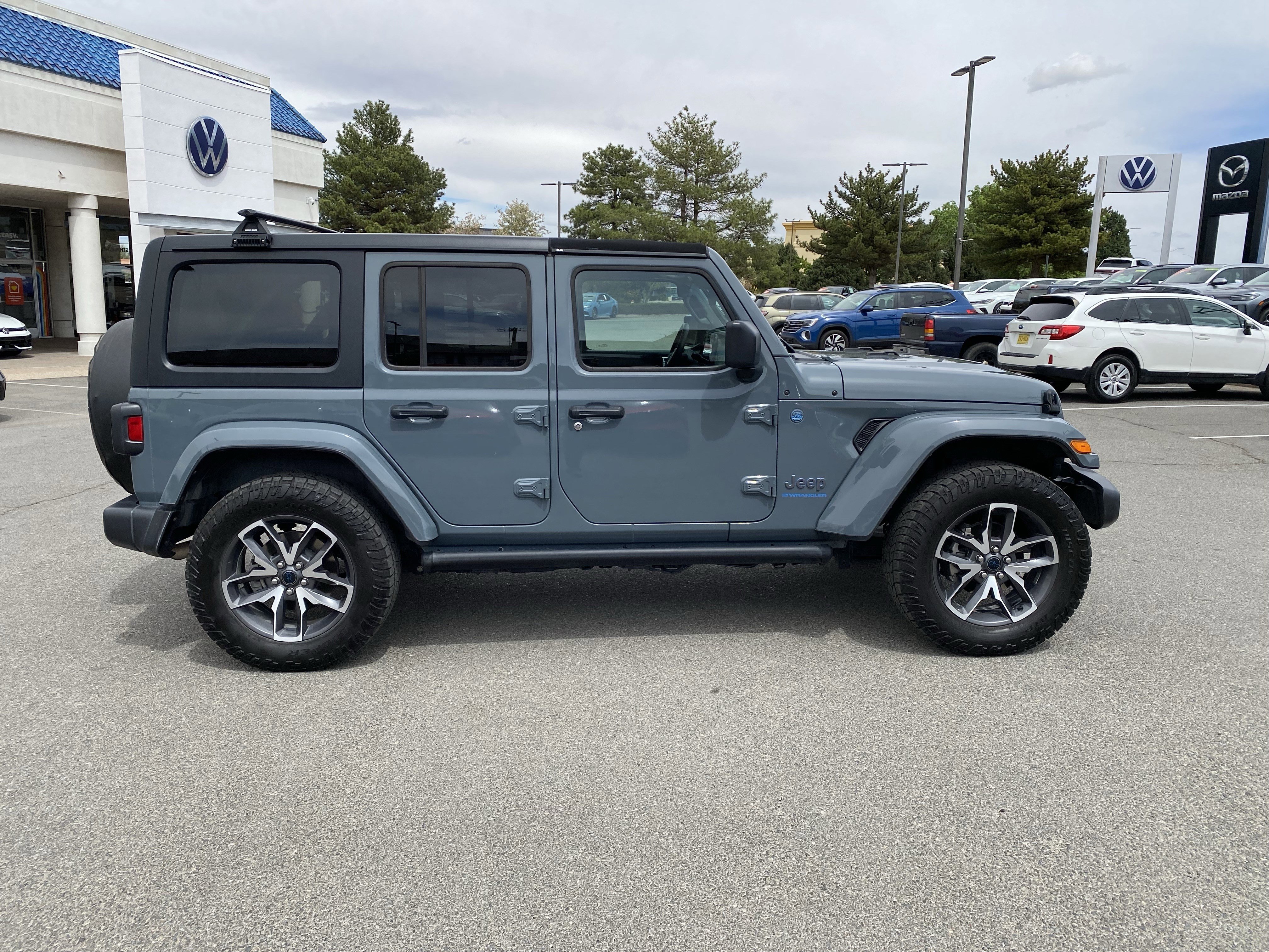Used 2024 Jeep Wrangler Unlimited w/ Technology Group AWD/4WD image 81