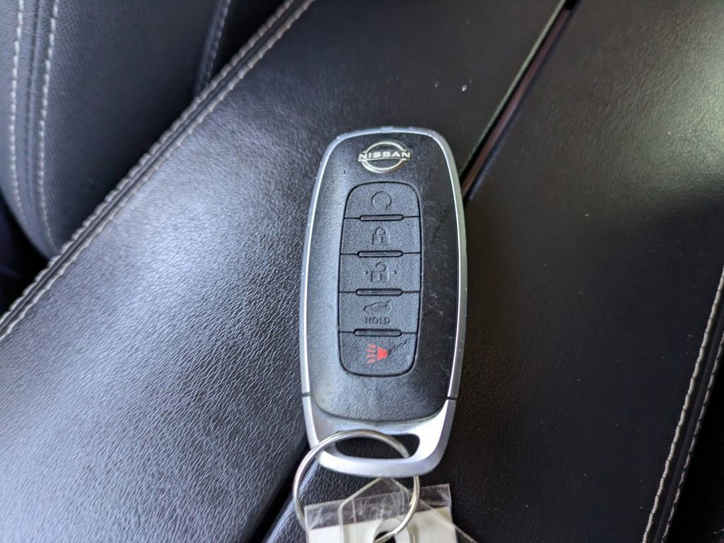 Used 2024 Nissan Rogue SV image 27