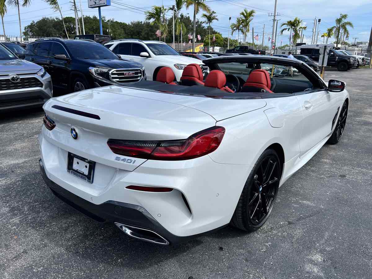 Used 2022 BMW 840i 840i Convertible w/ Comfort Seating Package image 8