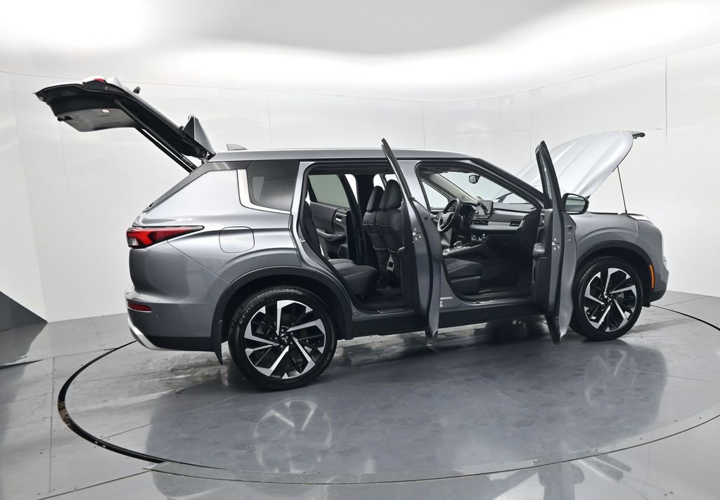 Used 2024 Mitsubishi Outlander SE image 57