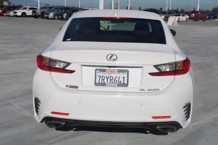 Used 2016 Lexus RC 200t RWD image 5