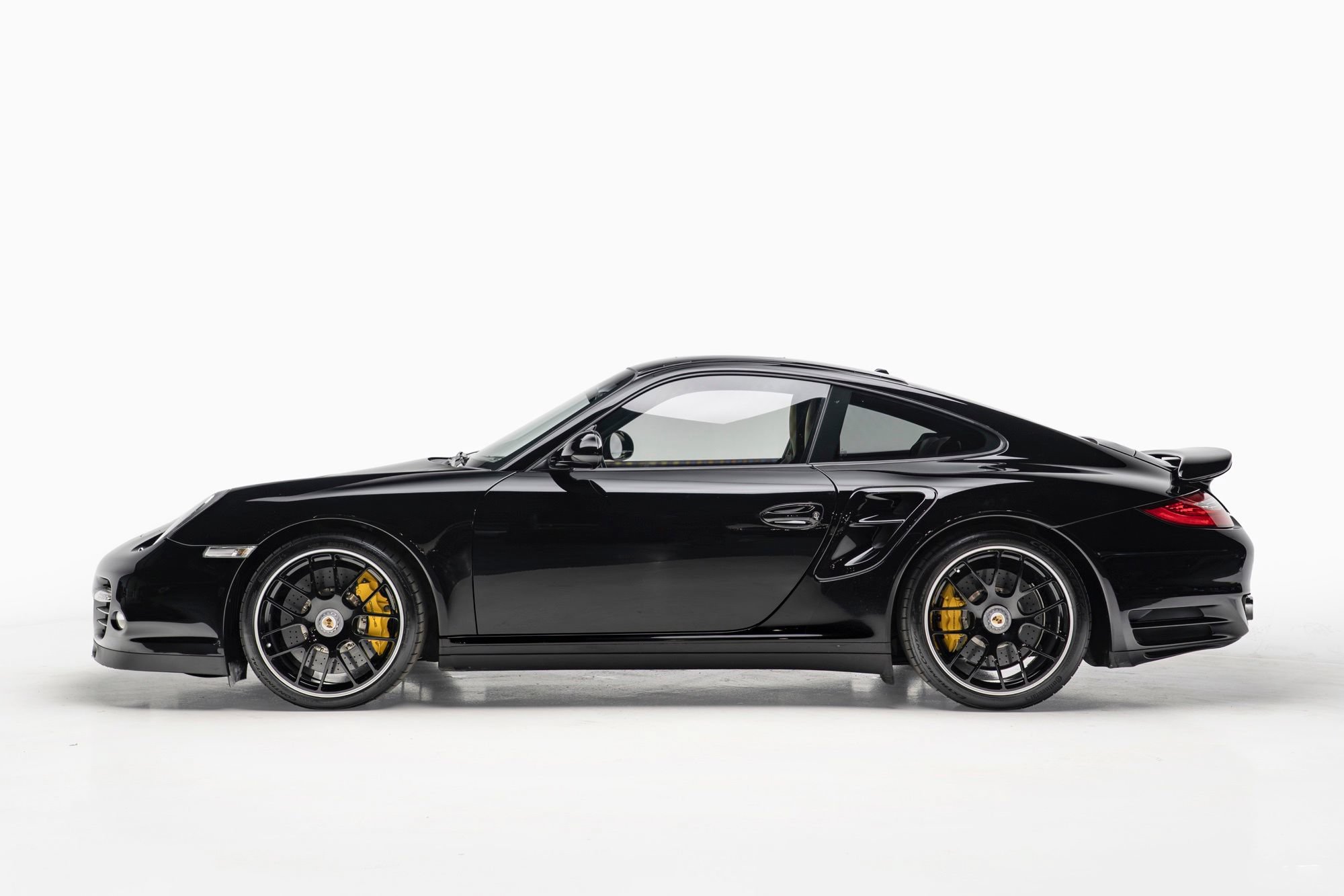 Used 2013 Porsche 911 Turbo S AWD/4WD image 11