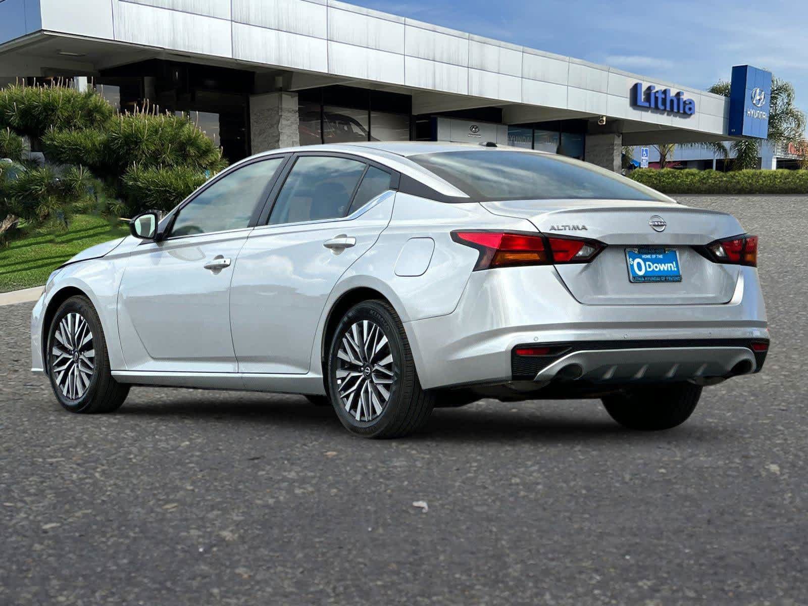 Used 2026 Nissan Altima 2.5 SV FWD image 7