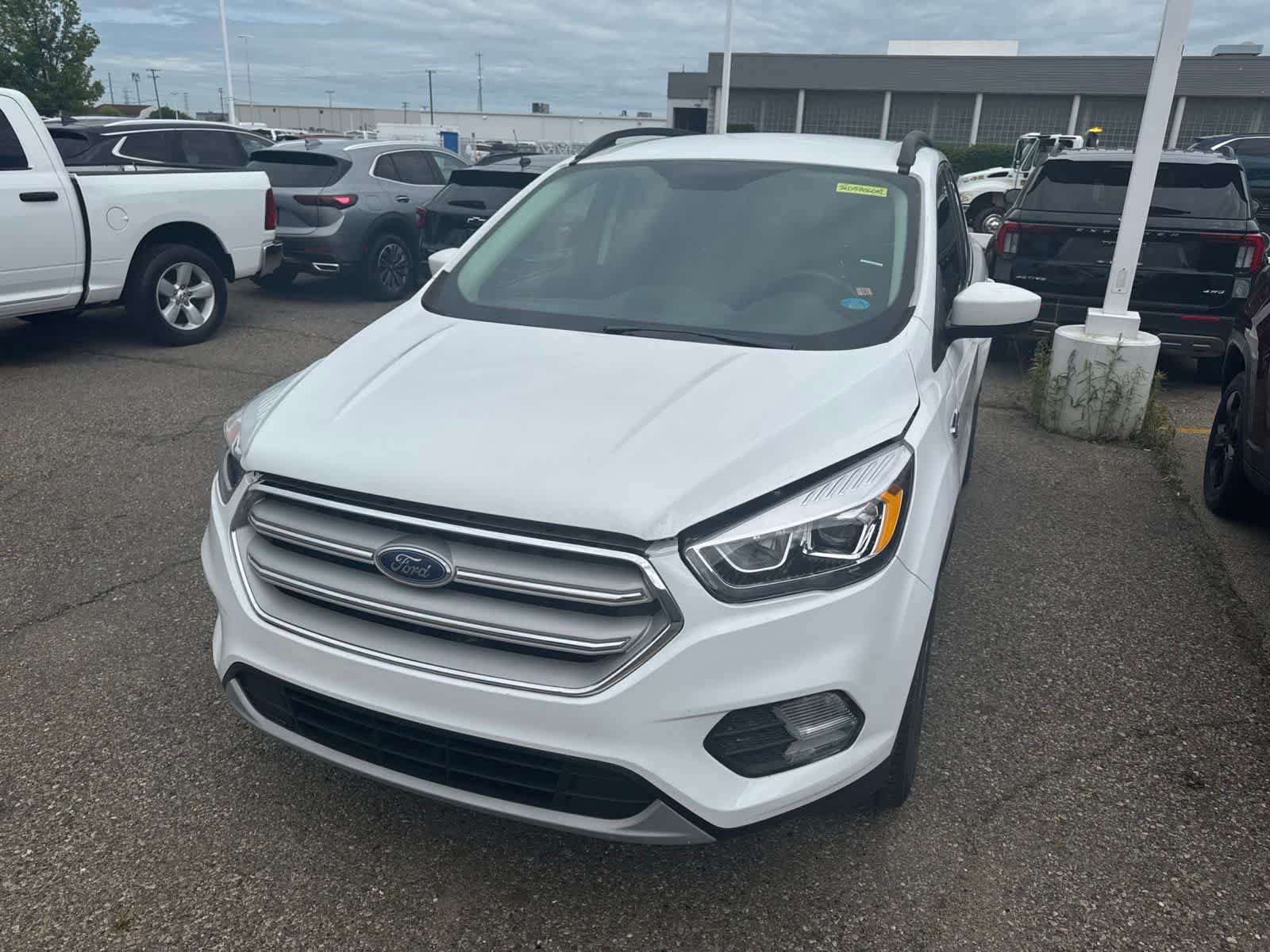 Used 2018 Ford Escape SEL FWD image 29