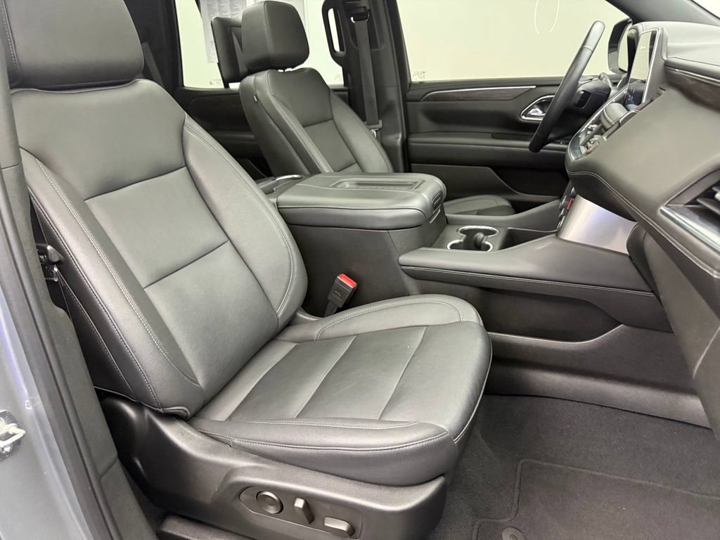 Used 2023 Chevrolet Tahoe Z71 w/ Z71 Off-Road Package AWD/4WD image 42