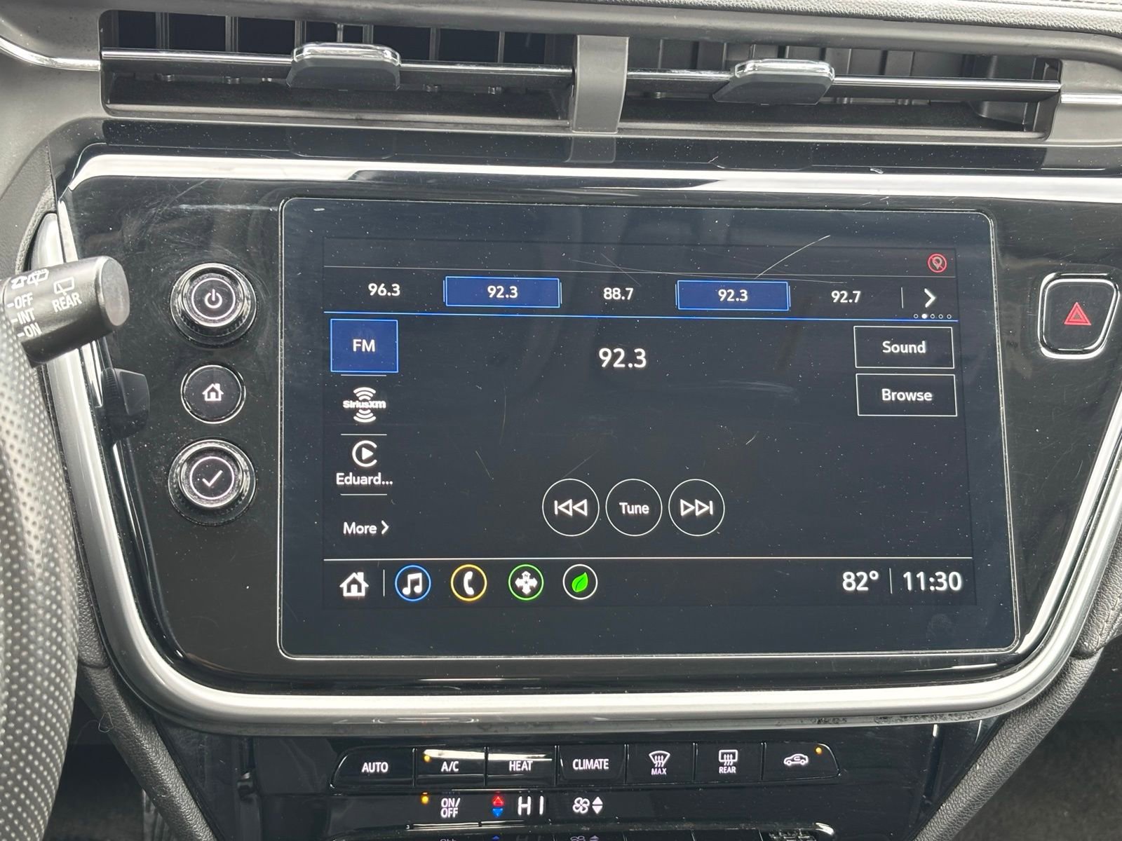 Used 2023 Chevrolet Bolt EUV LT FWD image 22