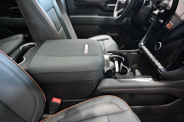 New 2026 GMC Yukon XL AT4 w/ AT4 Premium Package AWD/4WD image 23