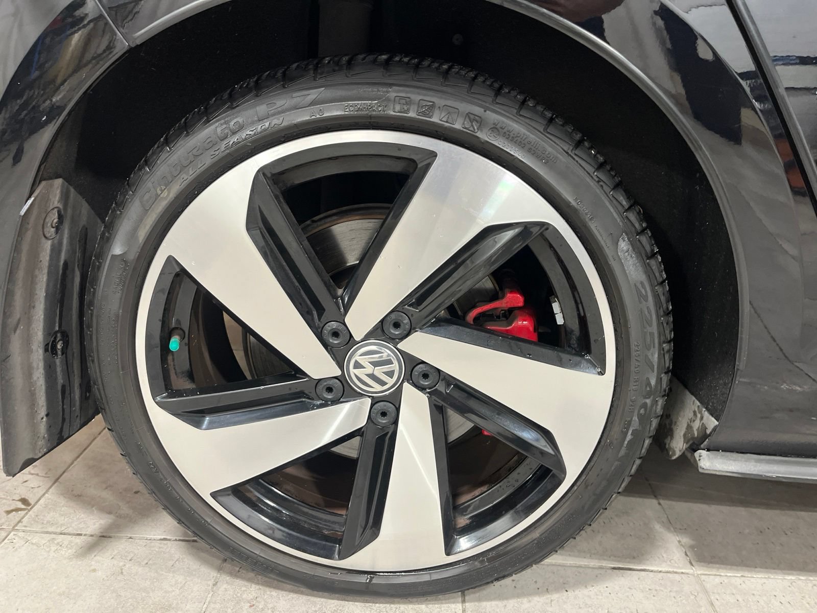 Used 2020 Volkswagen Golf 4-Door FWD image 11
